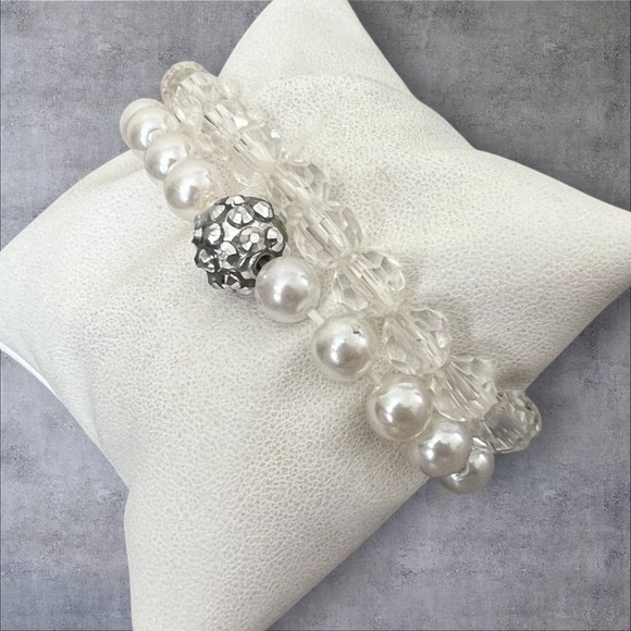 Faux pearls stretchy bracelet set of 2 - Picture 3 of 4